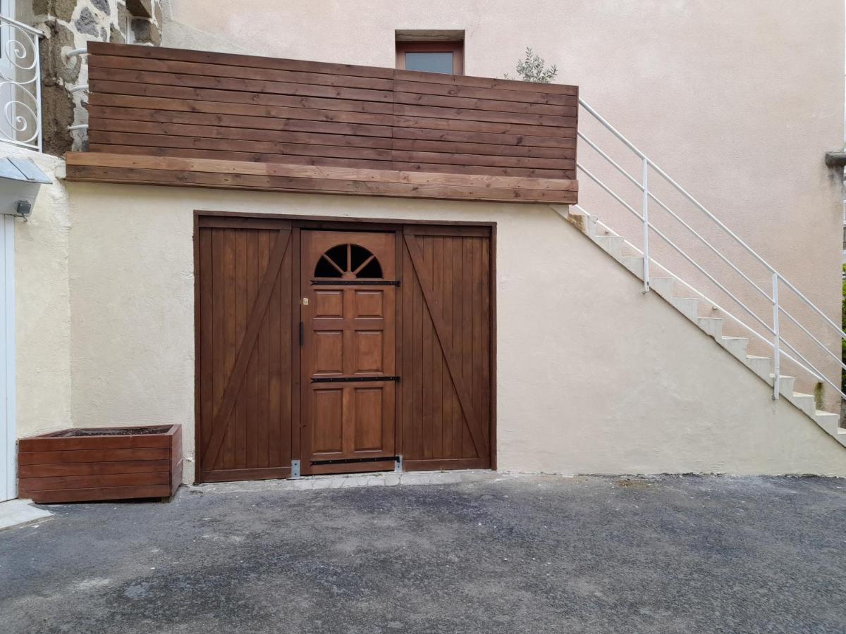 Tour Medievale De L'An Mille Apartment Loudes Exterior photo